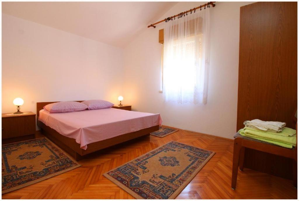 Apartment Josip พรีมอชเตน ภายนอก รูปภาพ