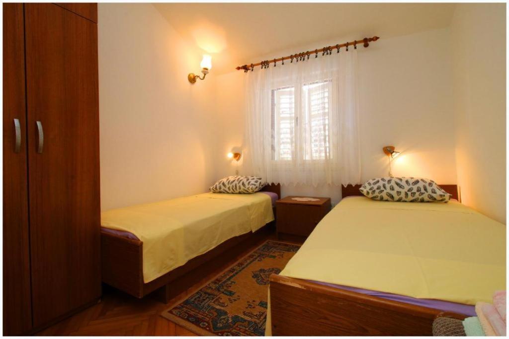 Apartment Josip พรีมอชเตน ภายนอก รูปภาพ